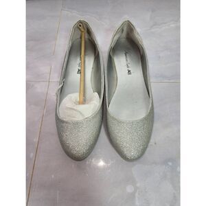 American Eagle Women's Size 5.5 Silver Shimmer Ballet Flat Shoe